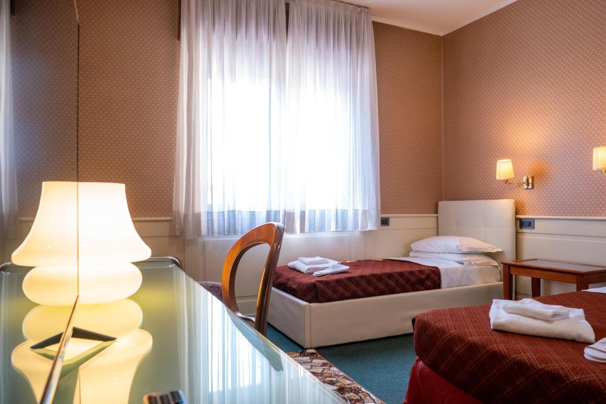 Hotel Alla Giustizia Mestre Exteriör bild